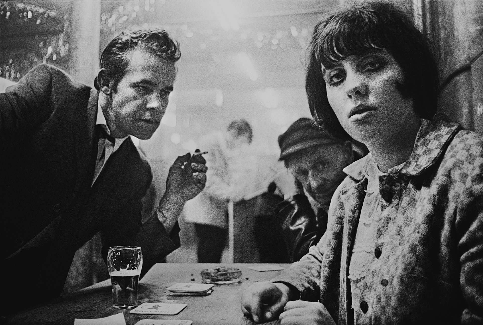 Café Lehmitz (Couple), Hamburg, 1967–1970 — Anders Petersen