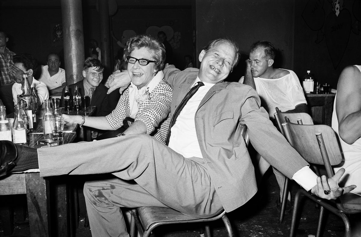 Drinkers at the Bar, The Catacombs, 5 February 1968 — Billy Monk