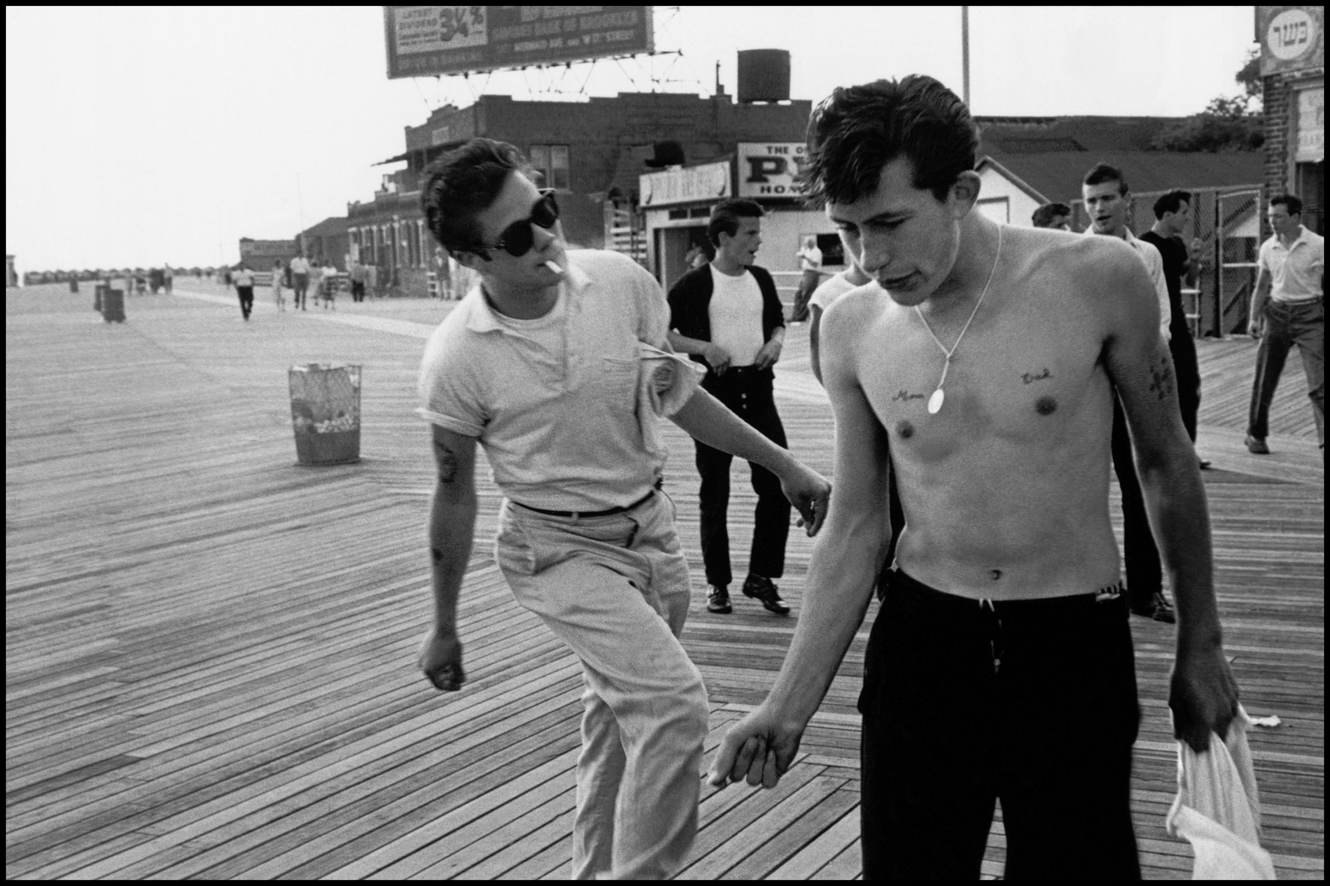Bruce Davidson - Brooklyn Gang, Coney Island, 1959