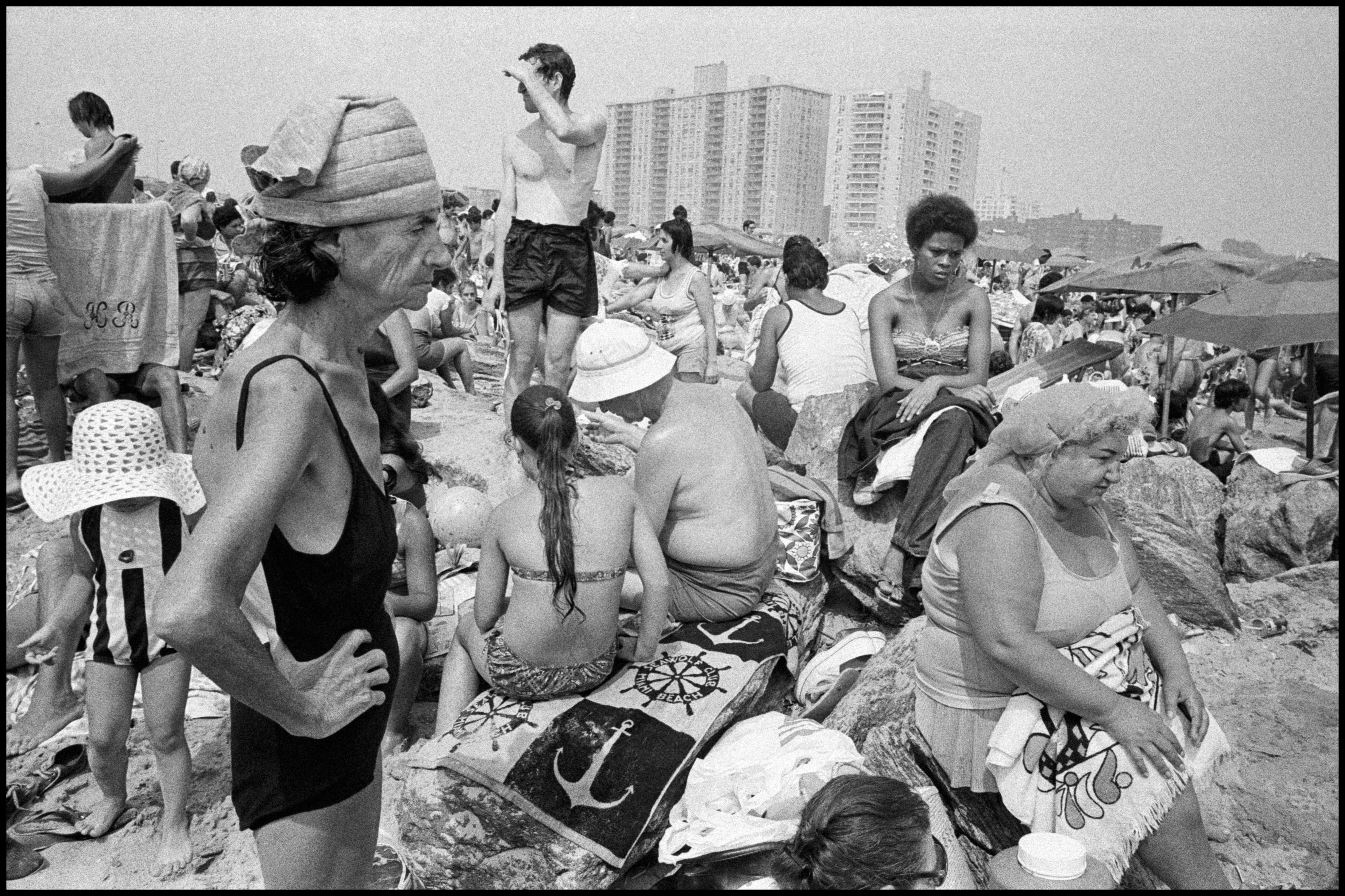 Bruce Gilden - Coney Island, Brooklyn, New York, 1977