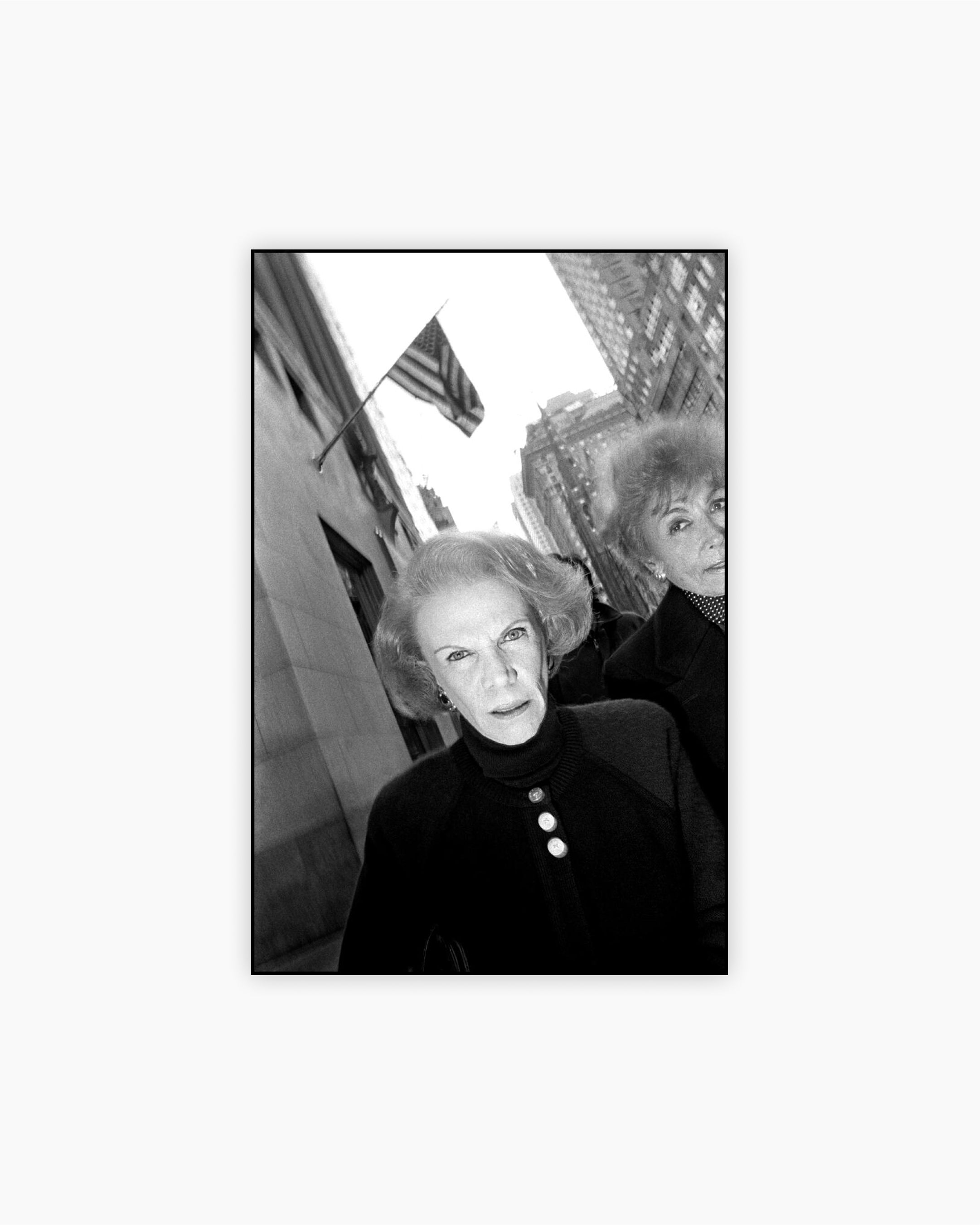 Bruce Gilden - Fifth Avenue, New York, 1992