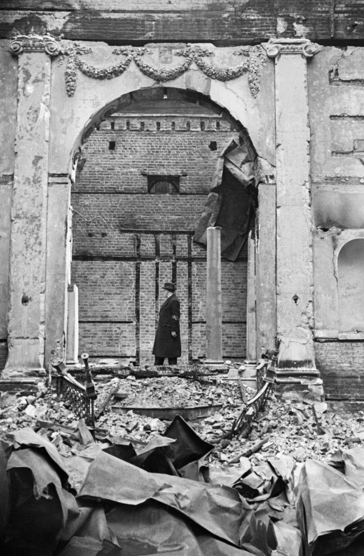 Great Synagogue after Bombing, London, 1941 — Cecil Beaton