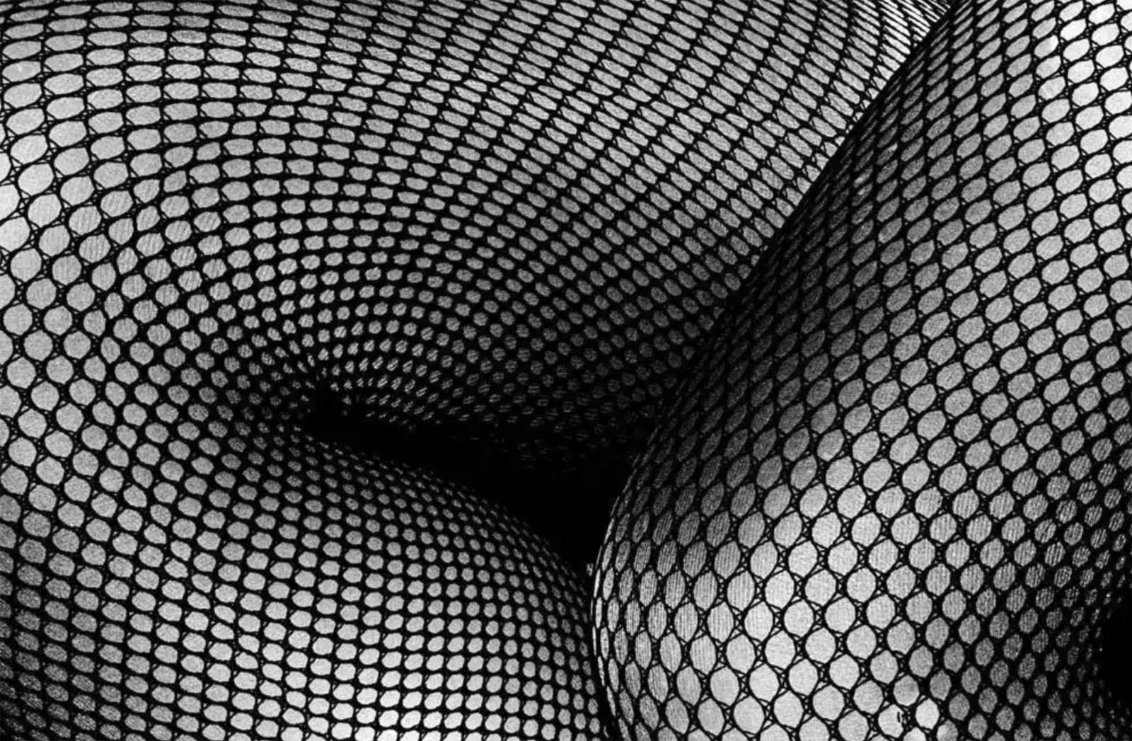 How to Create a Beautiful Picture 6 by Daido Moriyama