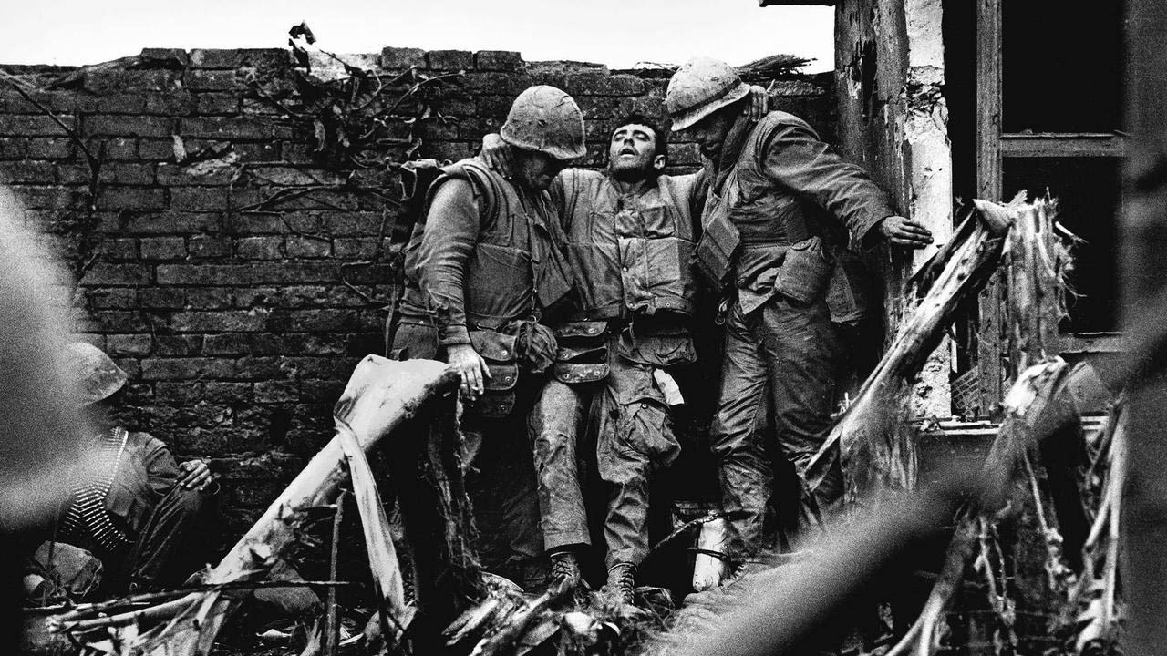 US Marines with Wounded Soldier, Hu&eacute; — Don McCullin, 1968