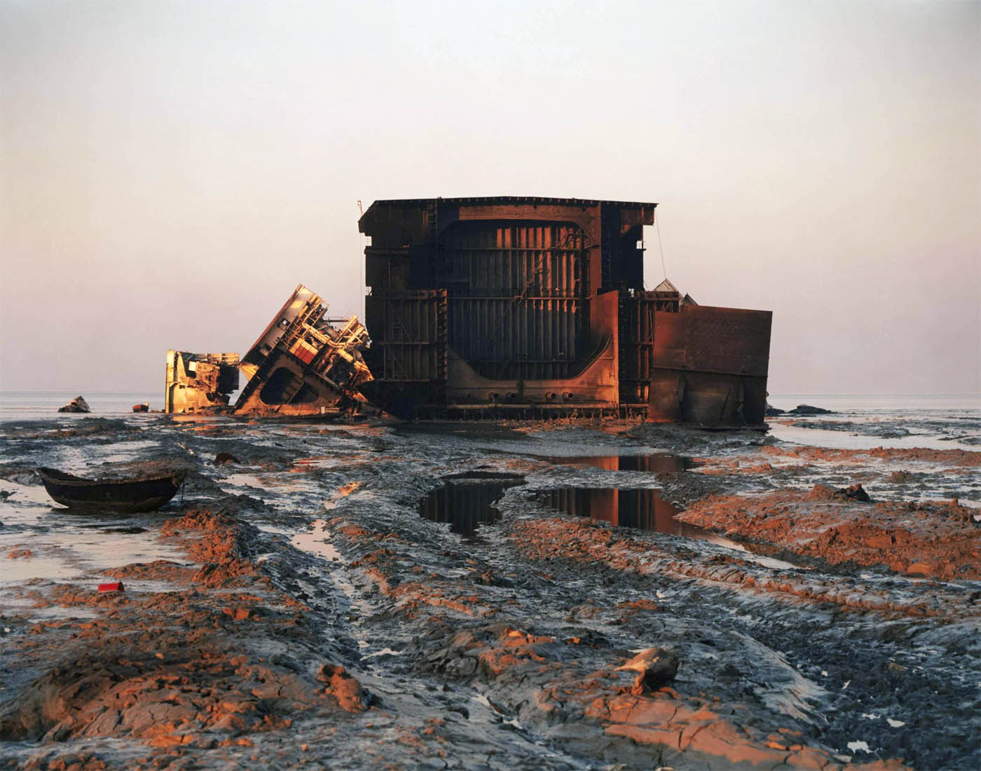 Shipbreaking #1 — Edward Burtynsky, 2000