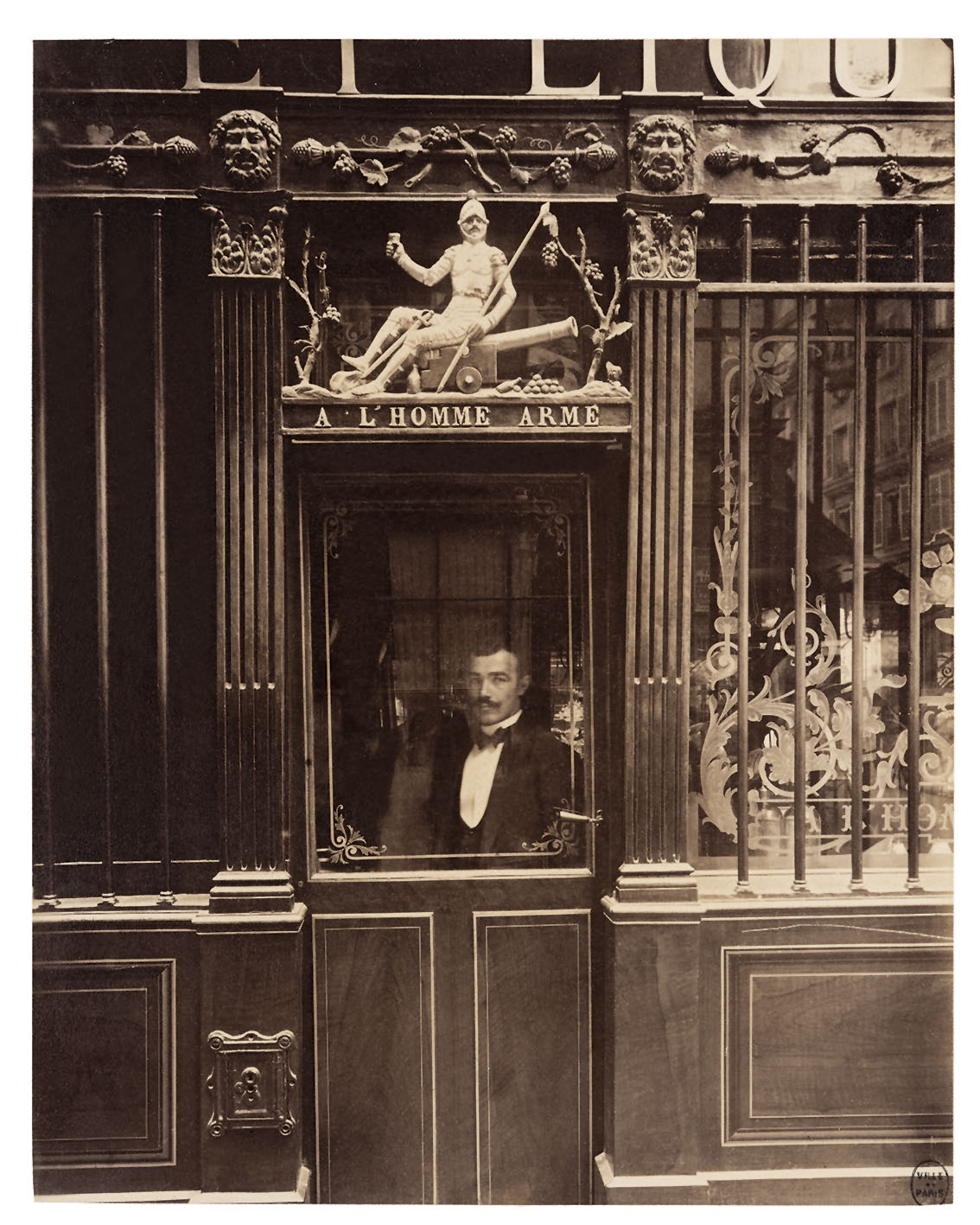 Cabaret de l'Homme armé, 25 rue des Blancs-Manteaux, Paris, 1900