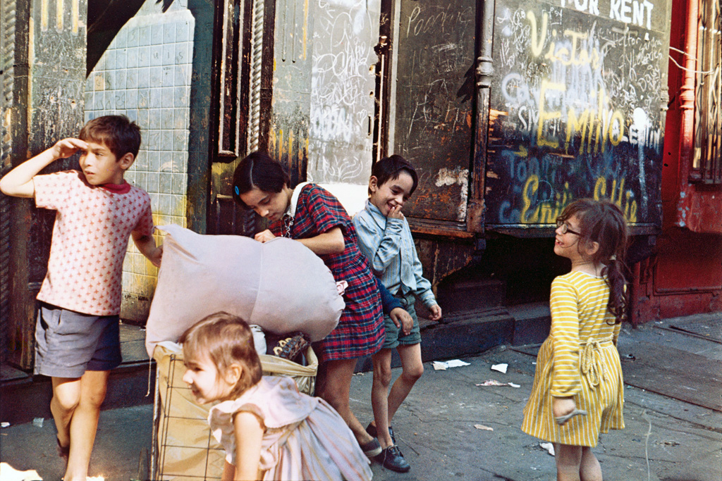 Helen Levitt - New York (Colour), 1972