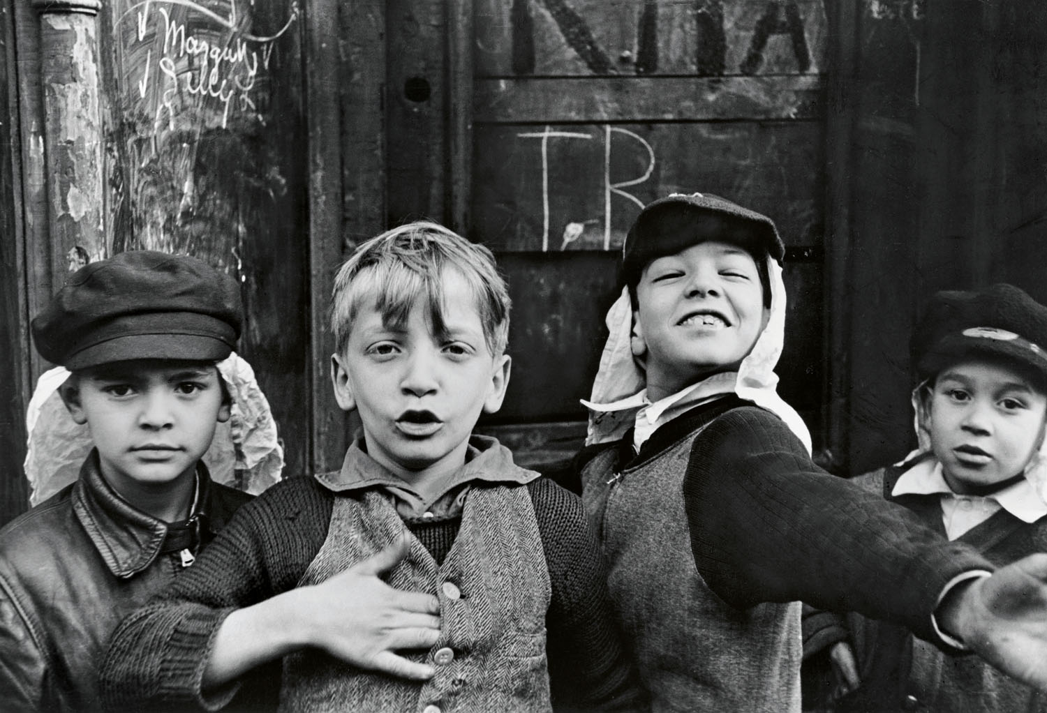 Helen Levitt - New York, c. 1940