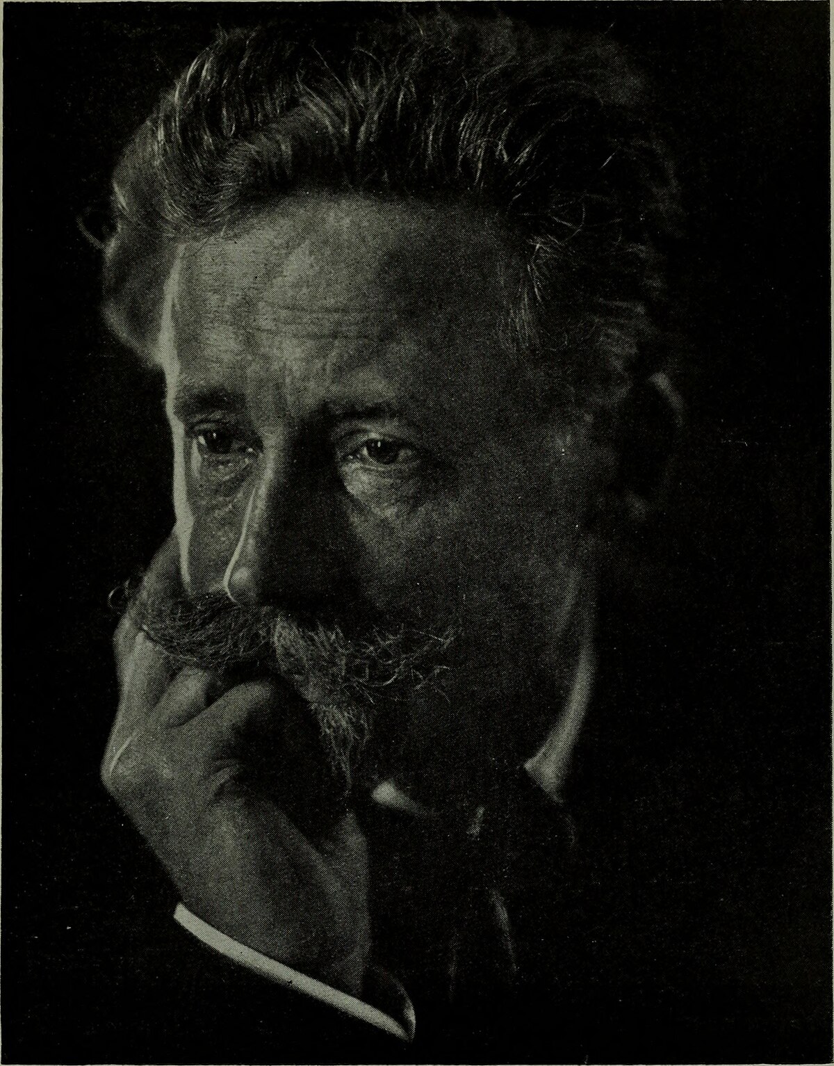 Close-up character study of an elderly man with moustache by Helmar Lerski, from The American Annual of Photography, 1917