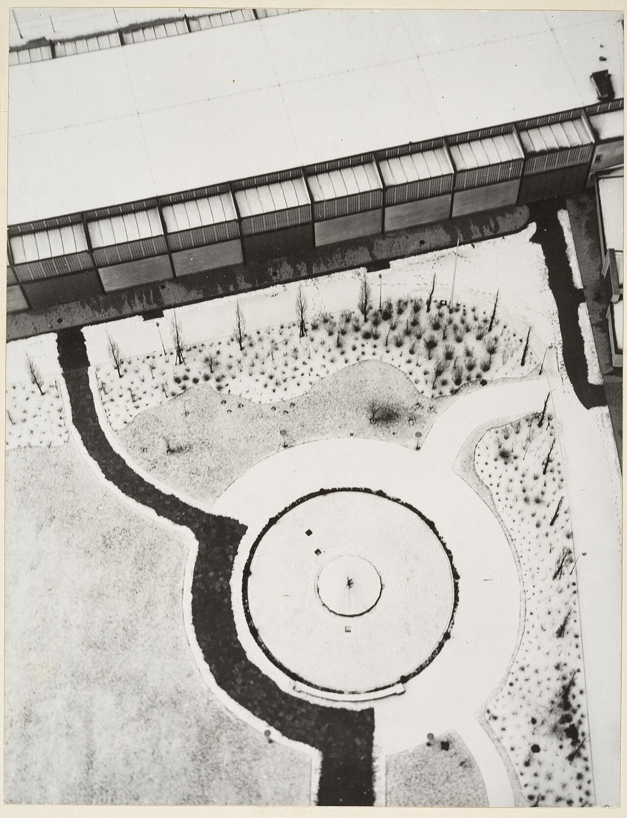 View from the Berlin Radio Tower by L&aacute;szl&oacute; Moholy-Nagy, 1928