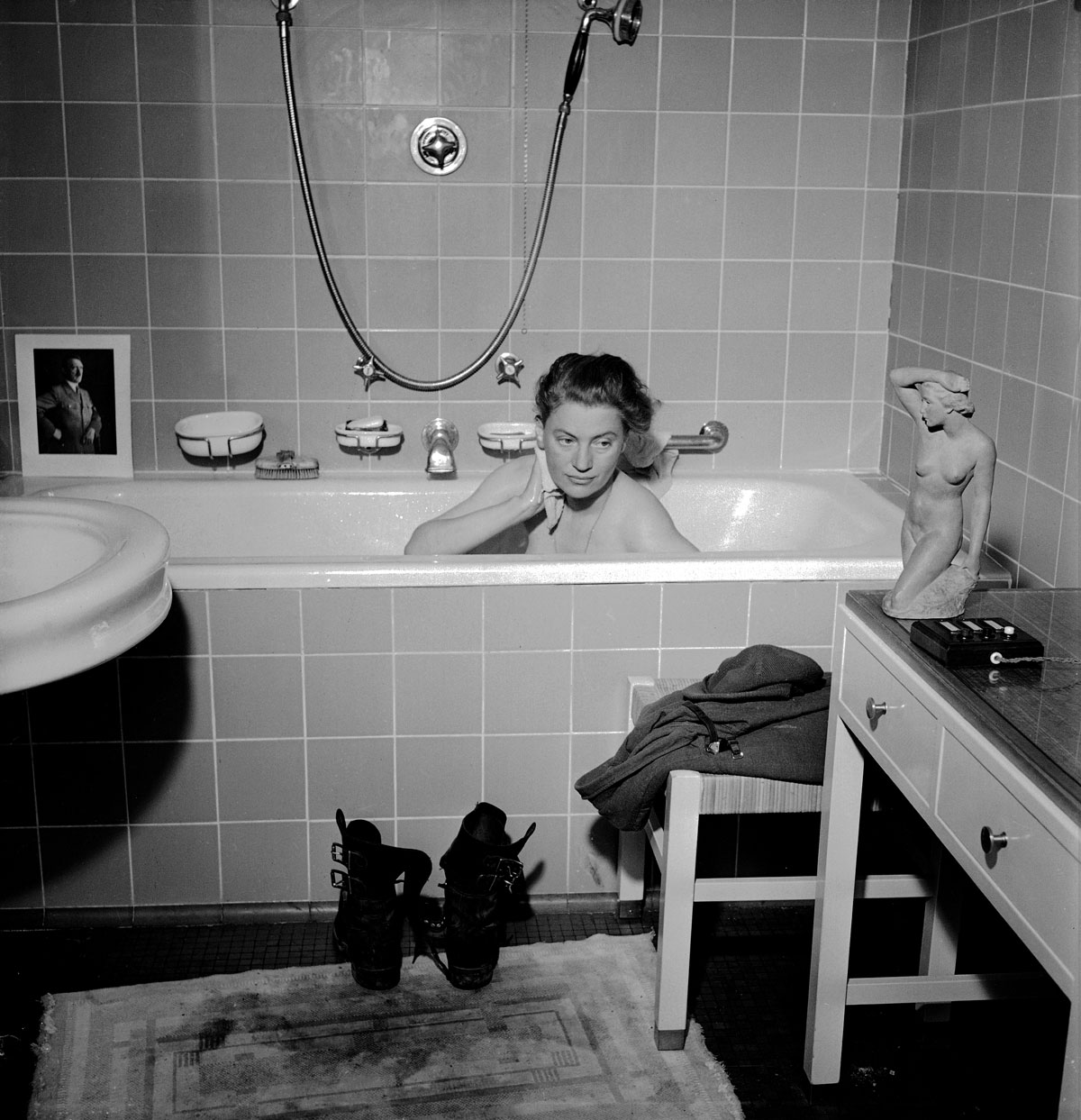 Lee Miller in Hitler's Bathtub, Munich, 1945 — Lee Miller