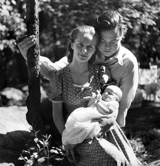 Orson Welles and Virginia Nicolson with baby Christopher, close-up portrait by Louise Dahl-Wolfe, 1938