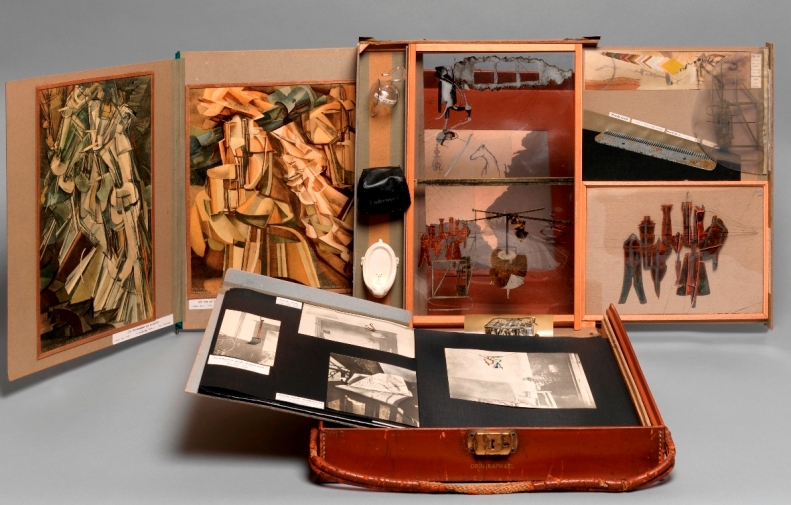 Bo&icirc;te-en-valise by Marcel Duchamp, portable museum