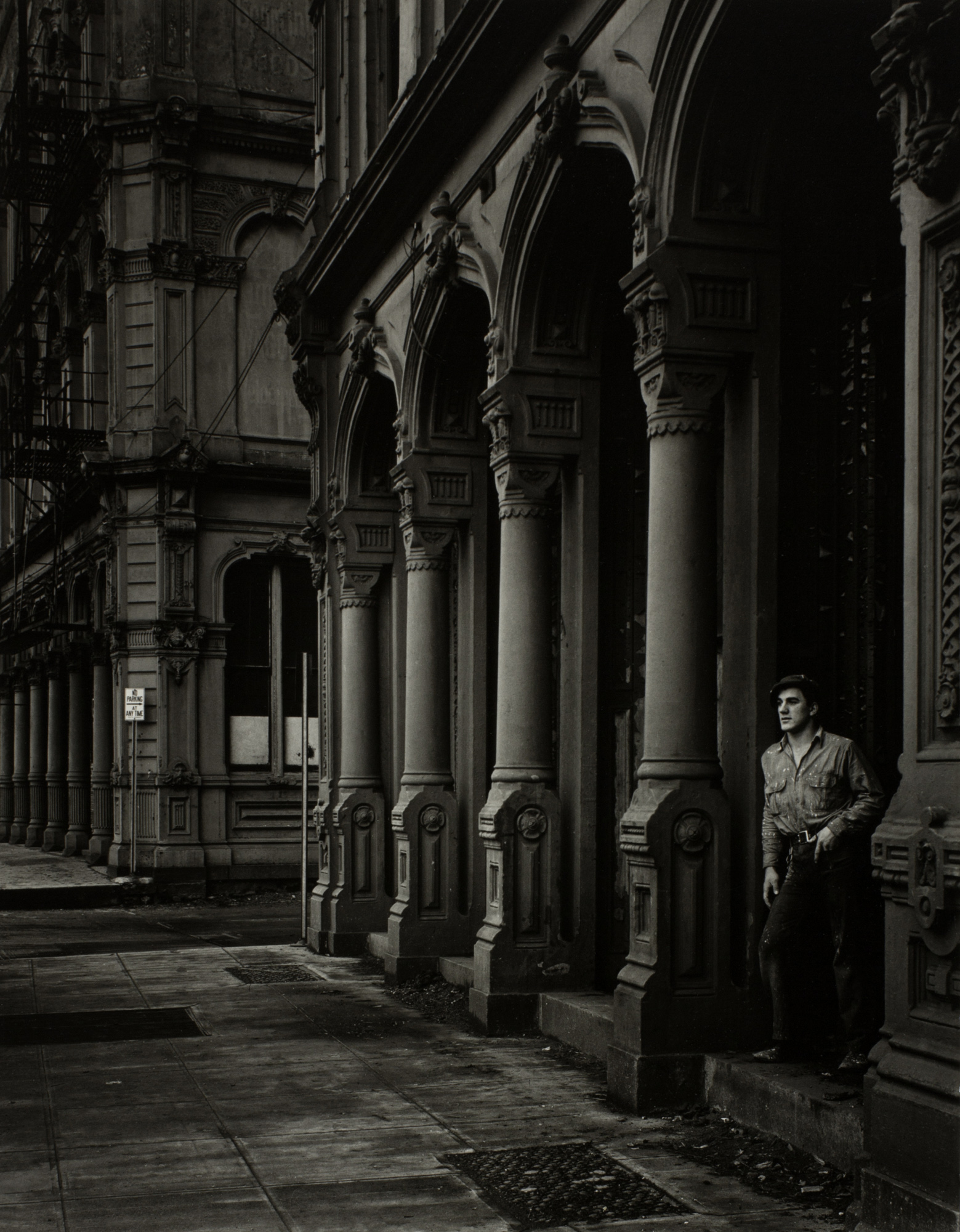 Arches of the Dodd Building, Southwest Front Avenue and Ankeny Street, Portland, Oregon, 1938 — Minor White