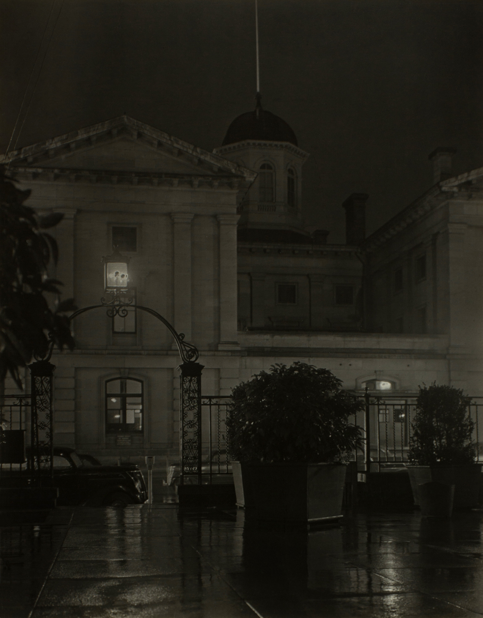 Pioneer Post Office and Portland Hotel Gate, Portland, Oregon, ca. 1939 — Minor White
