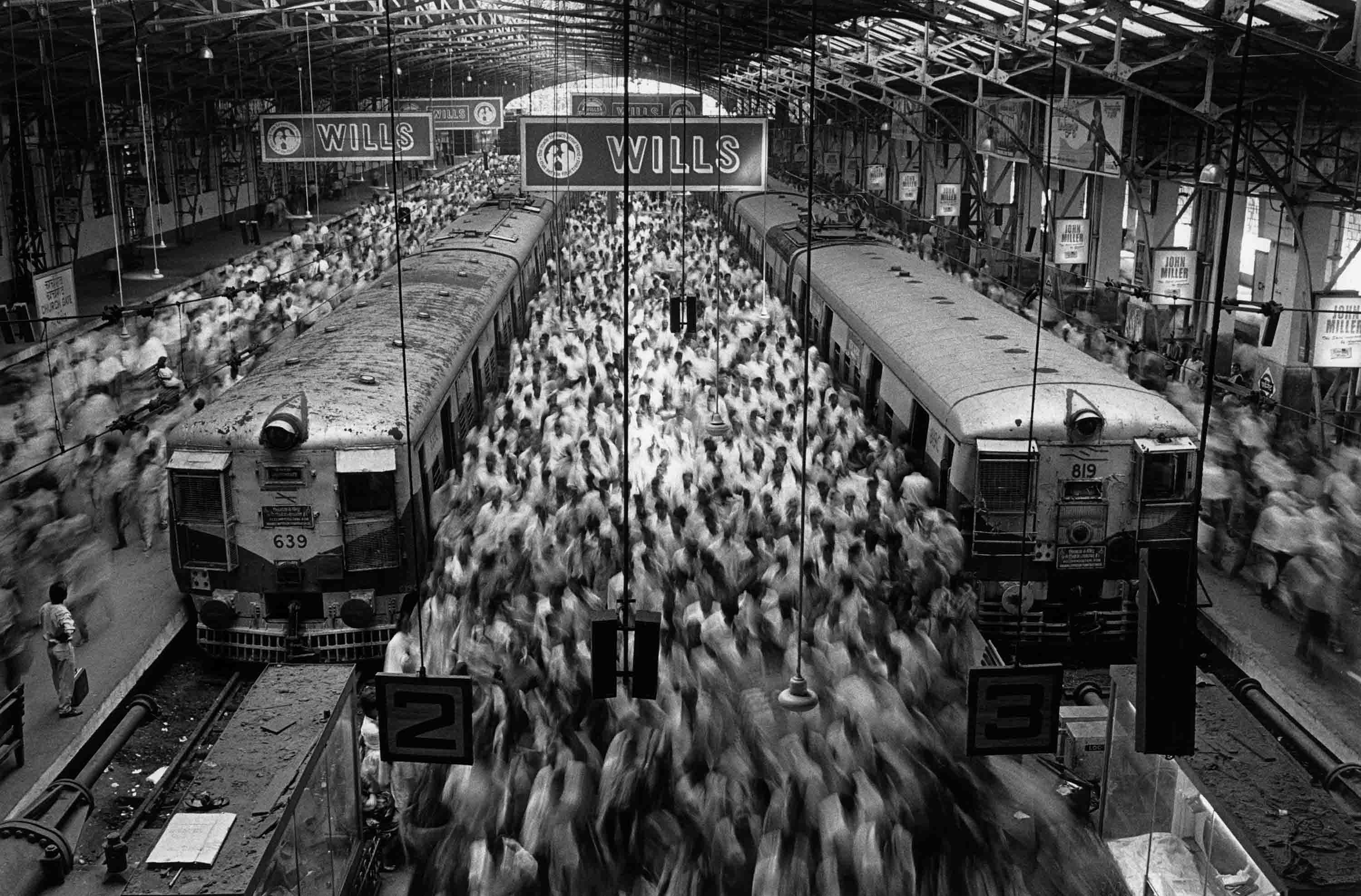Churchgate Station, Bombay, India, 1995 — Sebastião Salgado