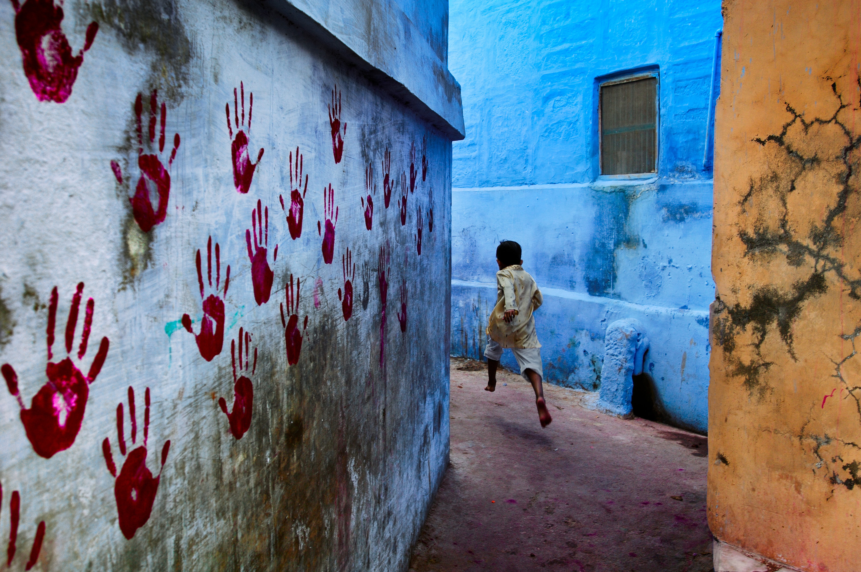 Boy in Mid-Flight, Jodhpur, India by Steve McCurry