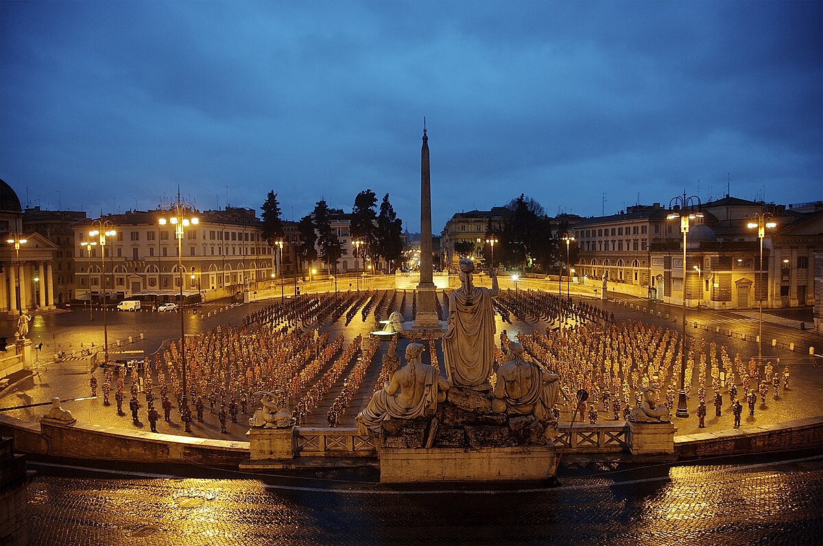 Trash People sculptures by HA Schult displayed in Piazza del Popolo, Rome, photographed by Thomas Hoepker, 2007