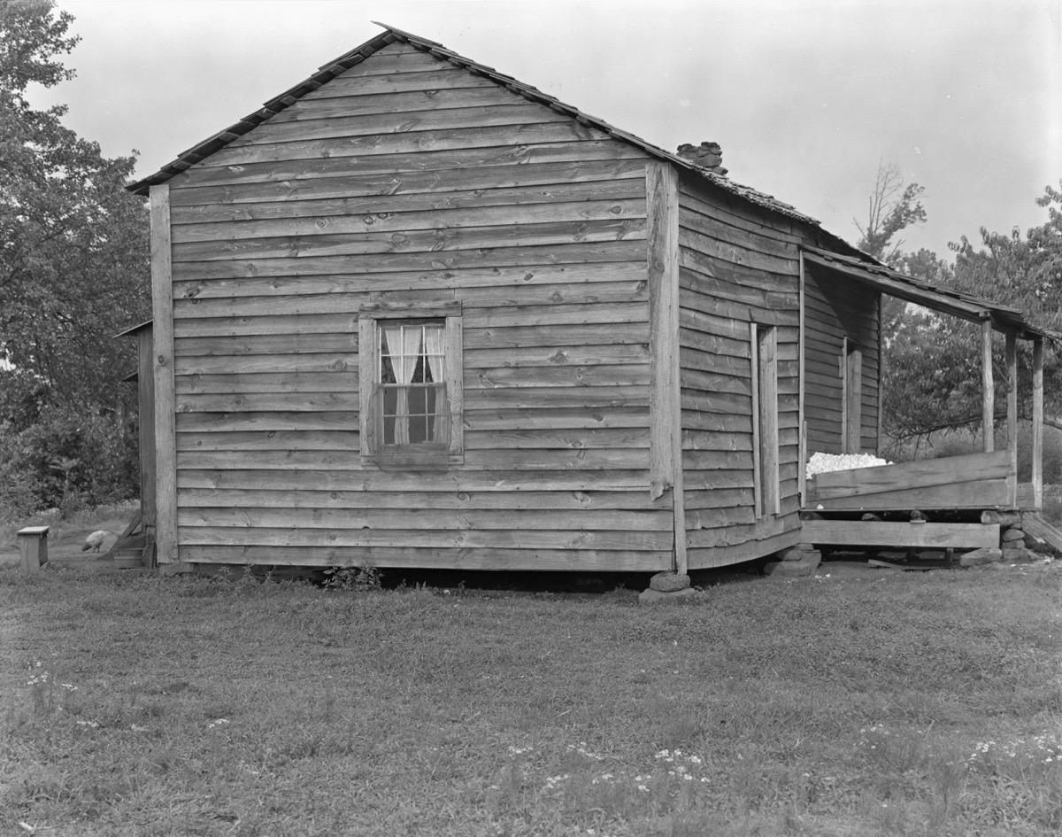 Home of Bud Fields, Alabama sharecropper, Hale County, Alabama, photographed by Walker Evans