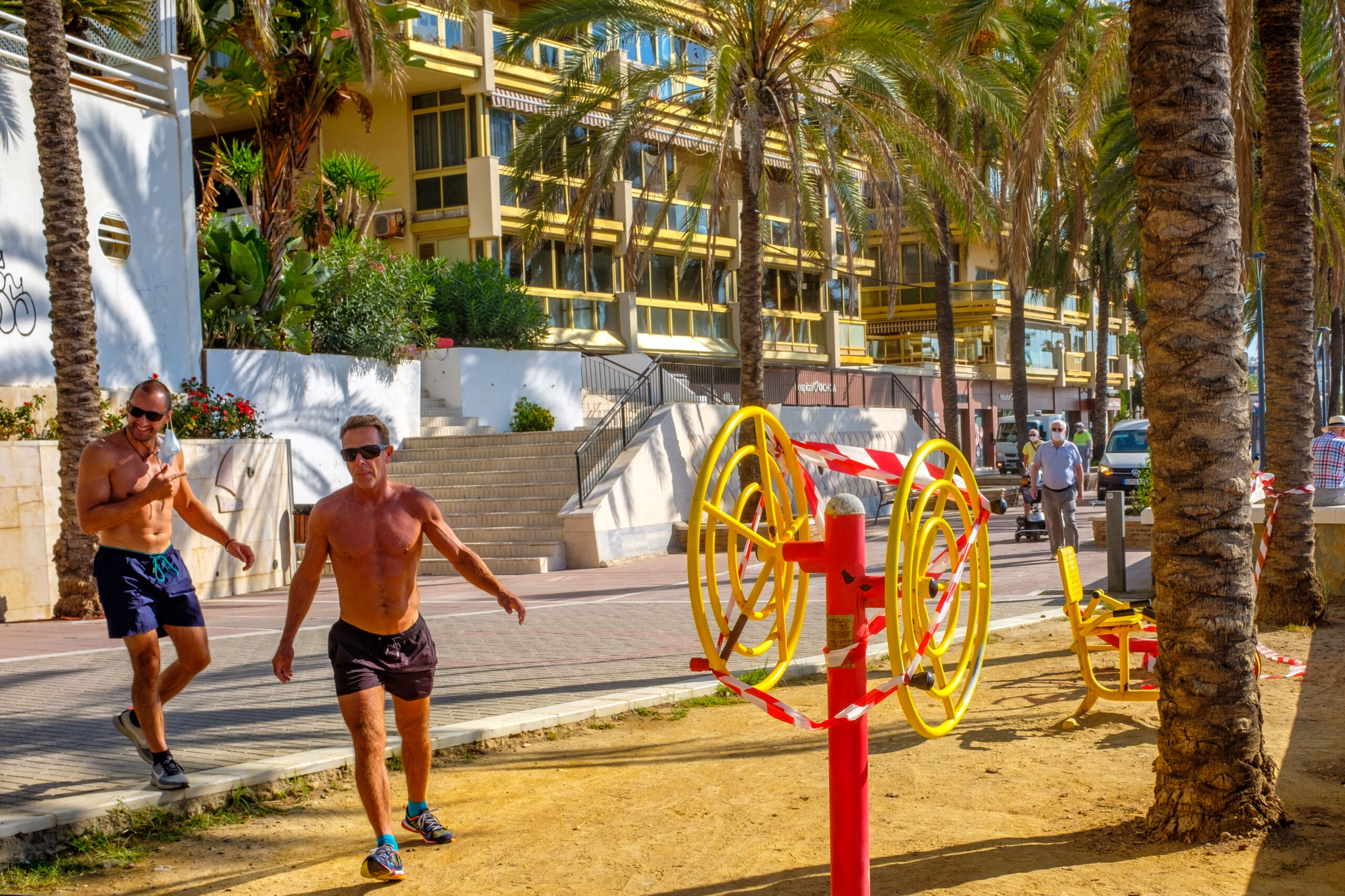 10178 RAW 27-09-20 Marbella TRAFOFTBE ( X100F - - - Shutter priority - 1-250 sec at f - 10 - ISO 200 - 0 EV ) 6726