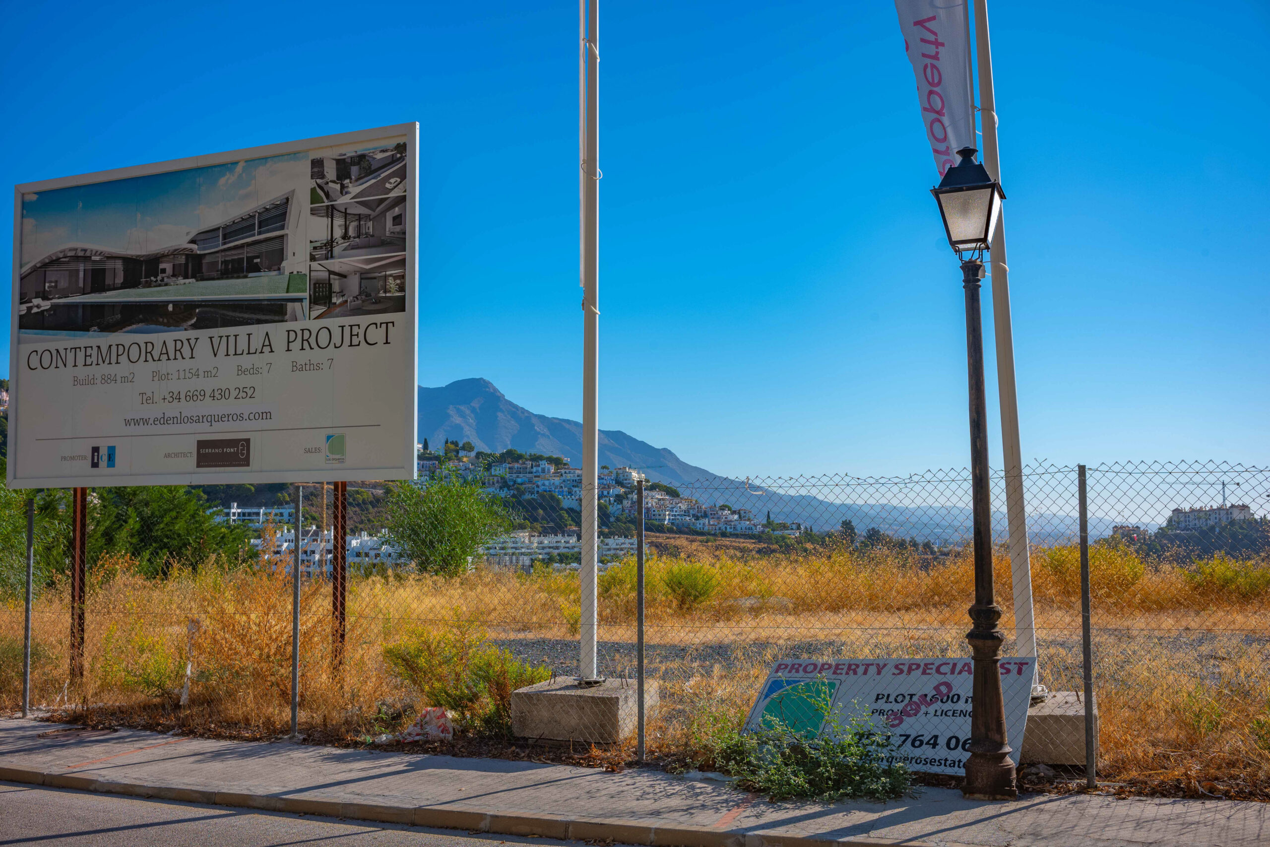 10182 14-10-20 Los Arqueros ( LEICA M10 - Summilux-M 1-1.4-35 ASPH. - - Aperture priority - ¹⁄₅₀₀ sec at ƒ - 4.8 - ISO 100 - 0 EV ) 1001046