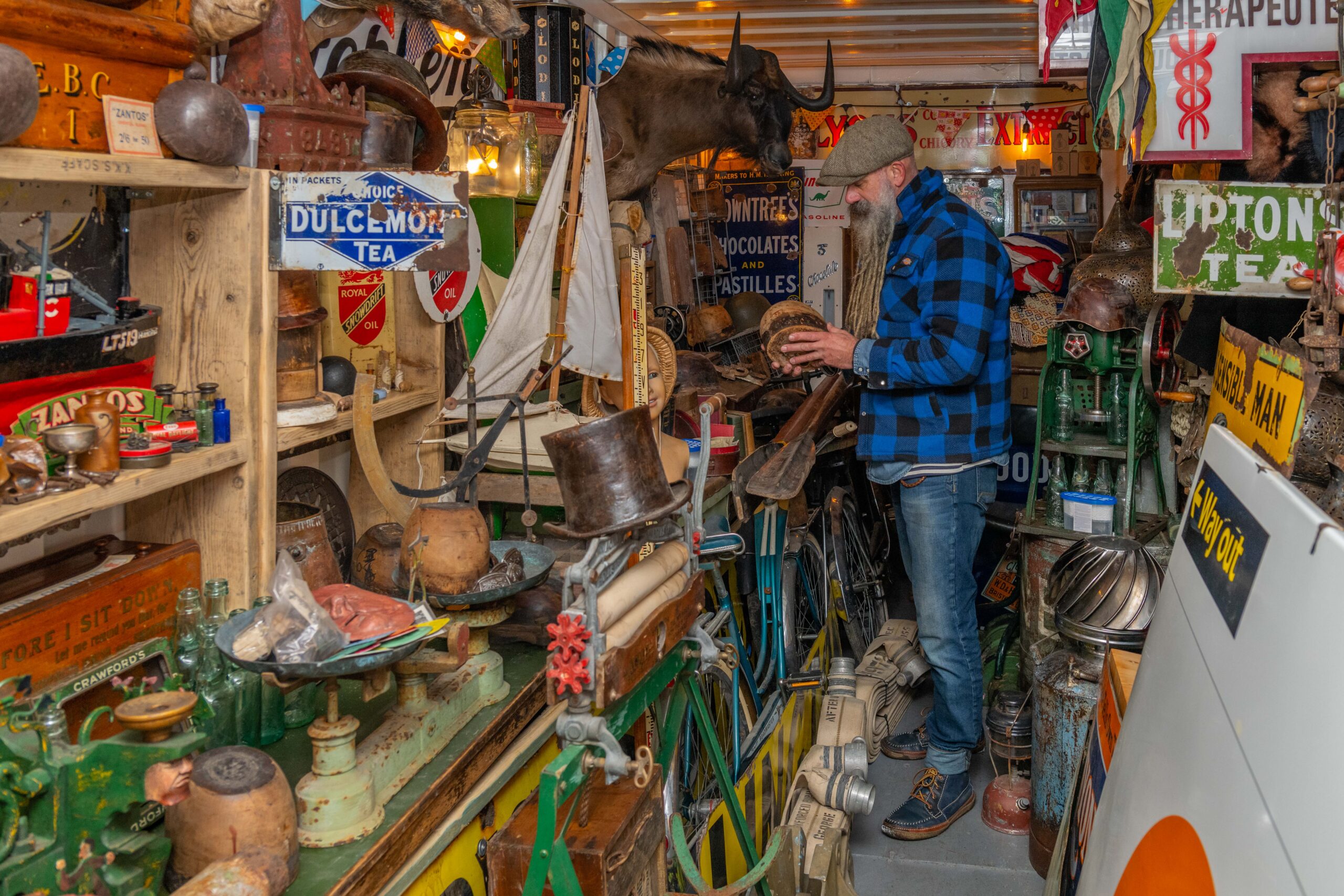 10188 08-02-21 Steve Brooker( LEICA SL2 - VARIO-ELMARIT-SL 1-2.8-4-24-90 ASPH. - - Manual - ¹⁄₂₀₀ sec at ƒ - 4.5 - ISO 800 - 0 EV ) 1000743