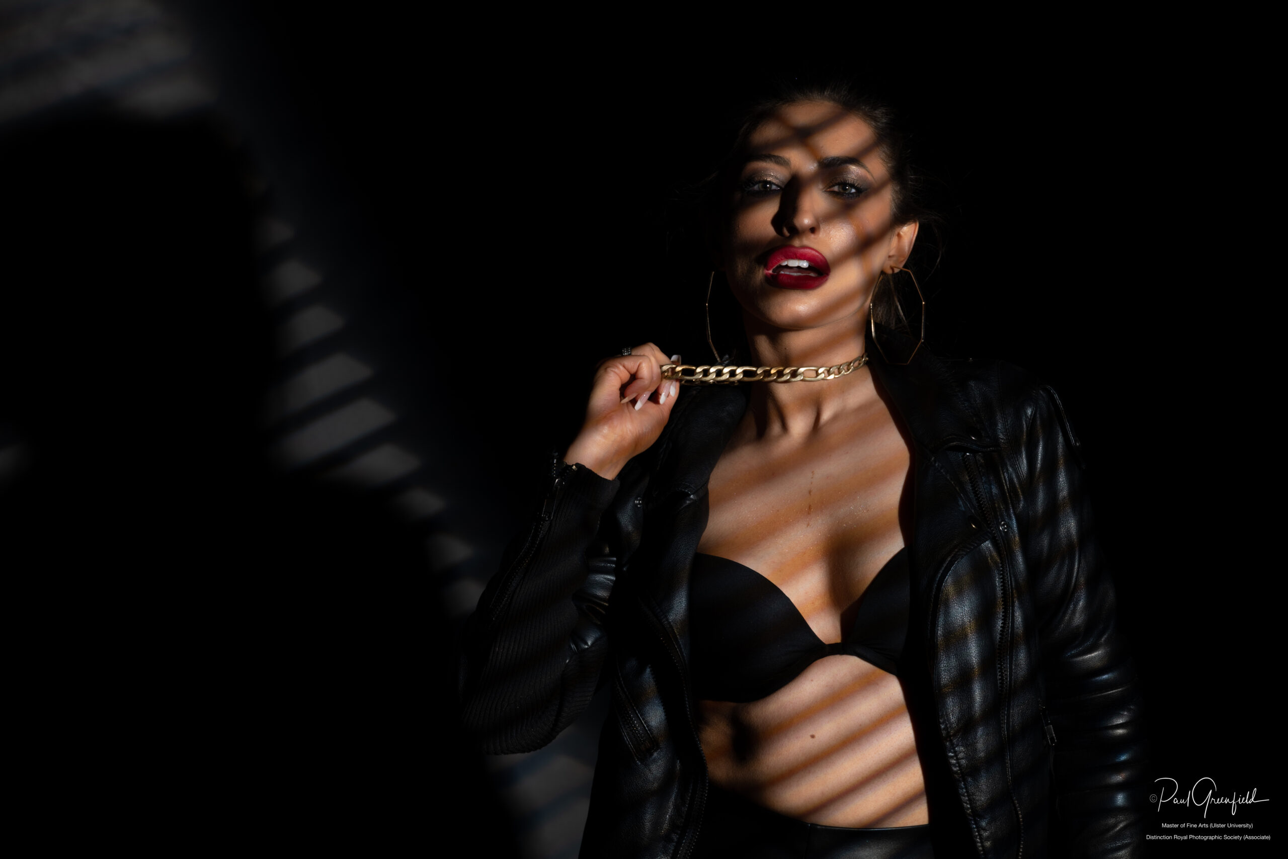 10210 03-04-22 RPS Classic Fashion and Beauty Lighting Masterclass ( LEICA SL2 - VARIO-ELMARIT-SL 1-2.8-4-24-90 ASPH. - - Manual - ¹⁄₁₂₅ sec at ƒ - 11 - ISO 100 - 0 EV ) 1000795